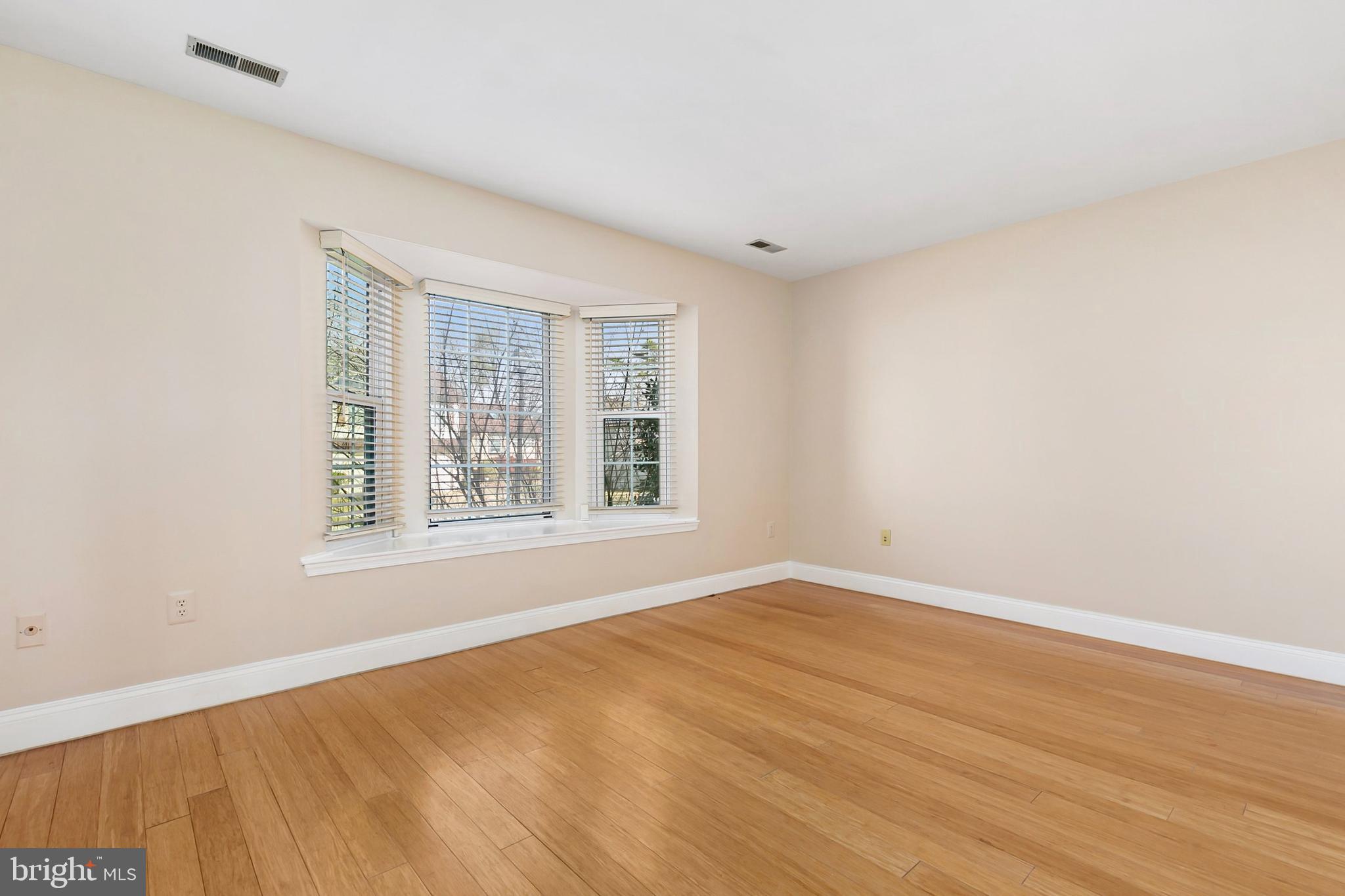 MARIETTA WOODS - Residential