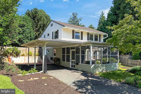 Photo of 7106 Frazier Place, FALLS CHURCH, VA 22042 (MLS # VAFX2333768)