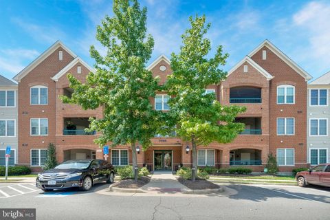 Property photo of 7065 heritage hunt drive 108, gainesville, VA 20155