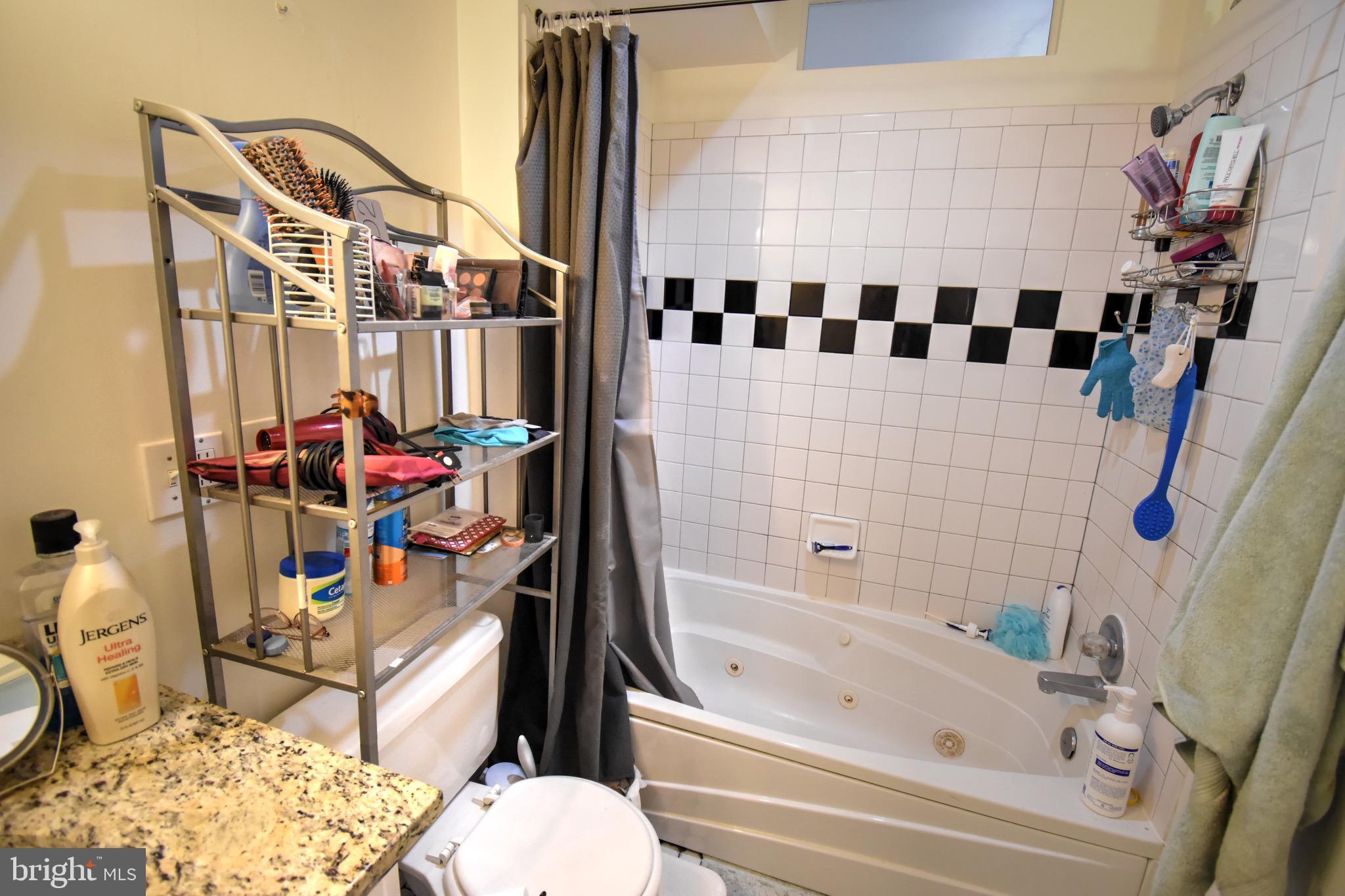 FEDERAL HILL HISTORIC DISTRICT - Residential Lease