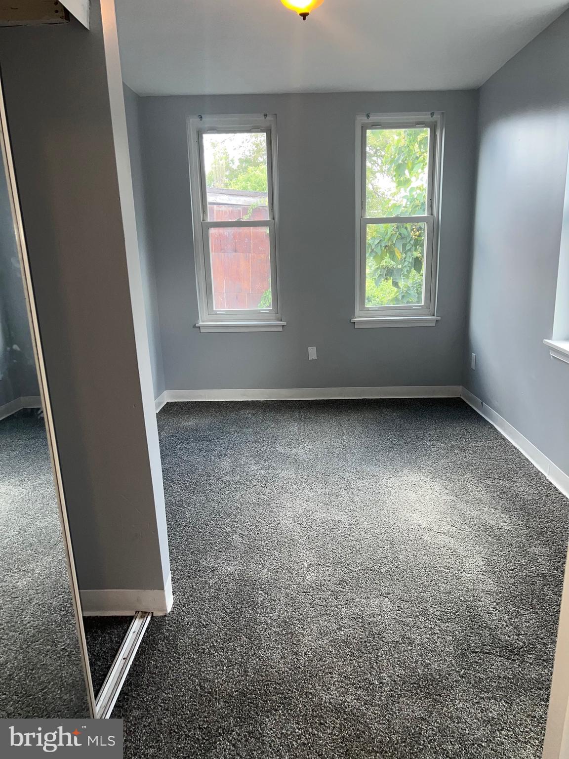 STRAWBERRY MANSION - Residential