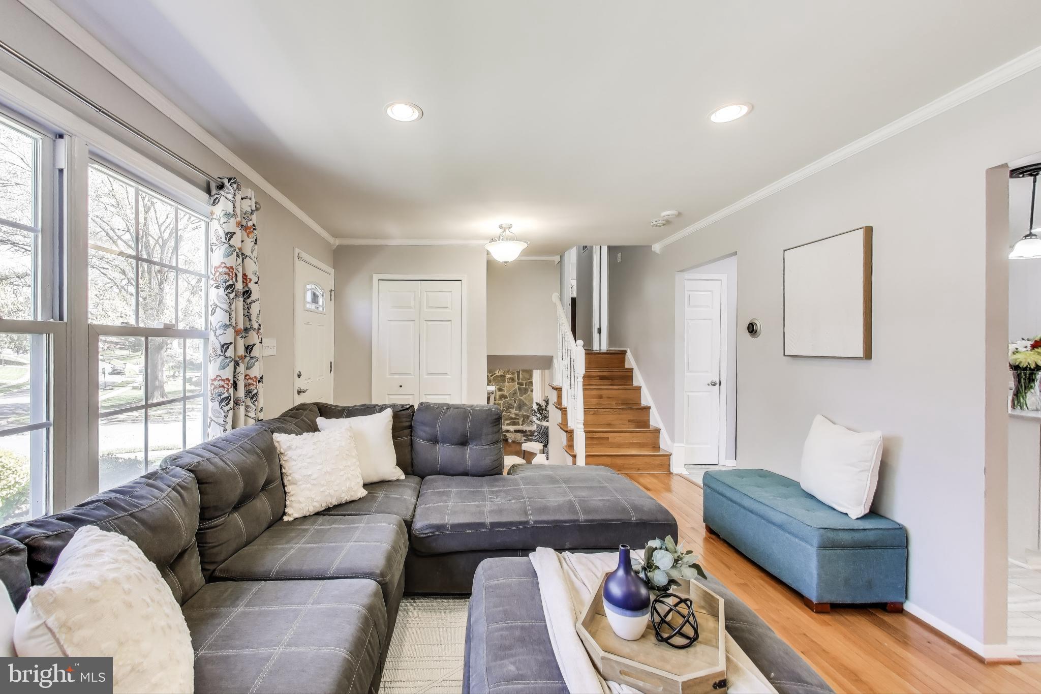 LAKE BRADDOCK - Residential