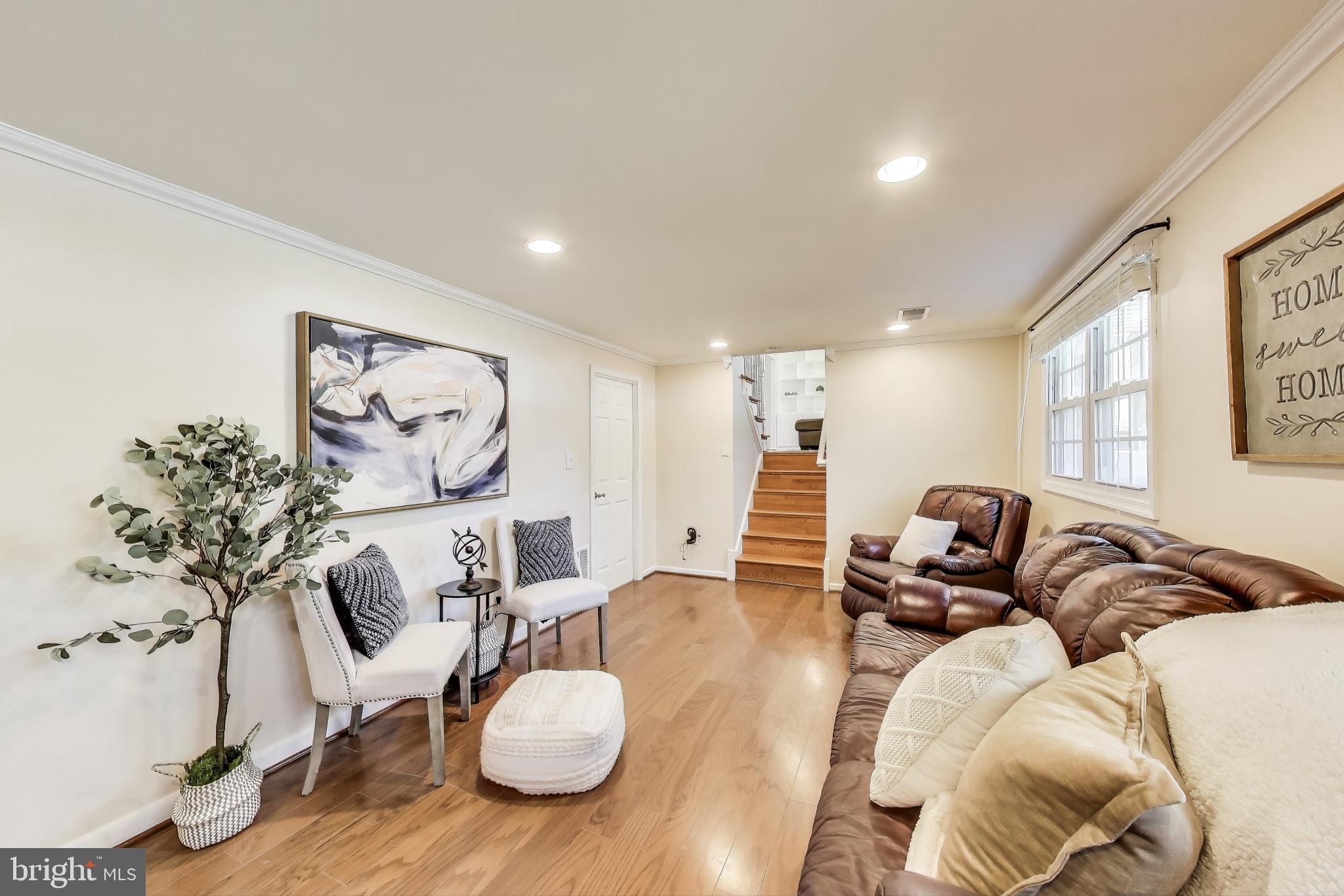 LAKE BRADDOCK - Residential