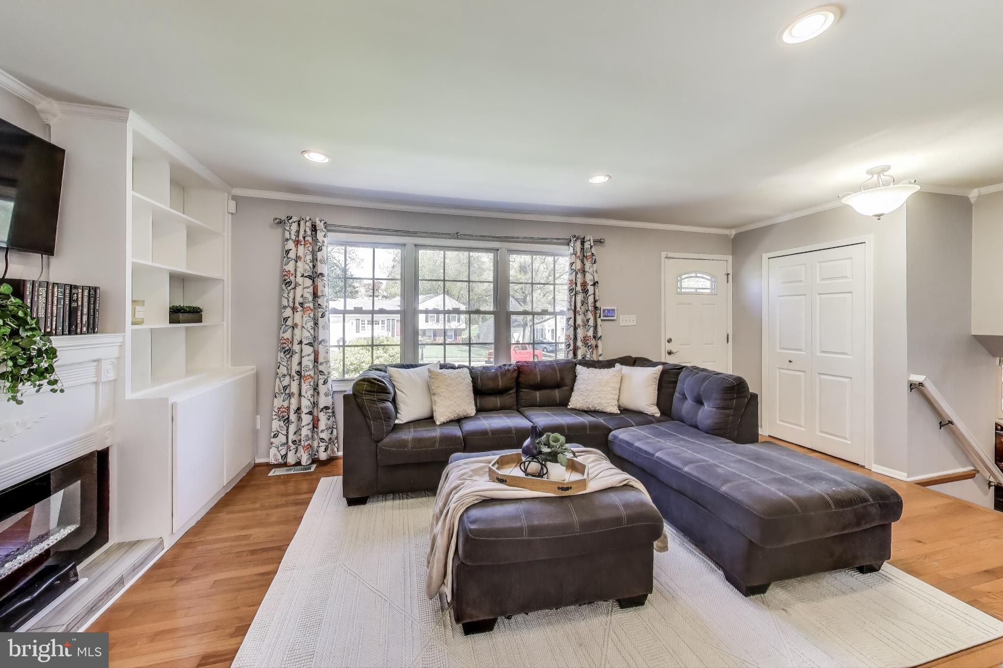 LAKE BRADDOCK - Residential