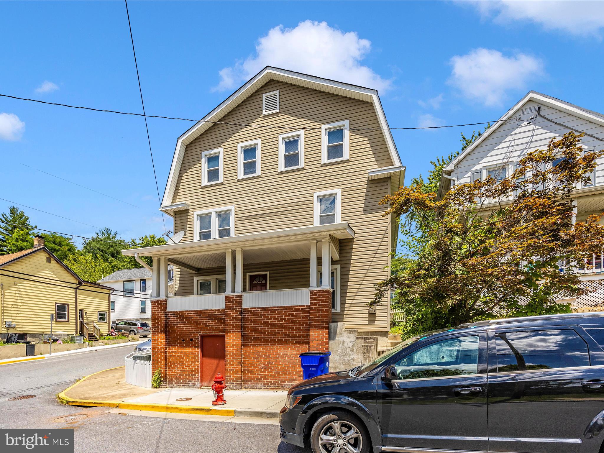 BRUNSWICK - Residential