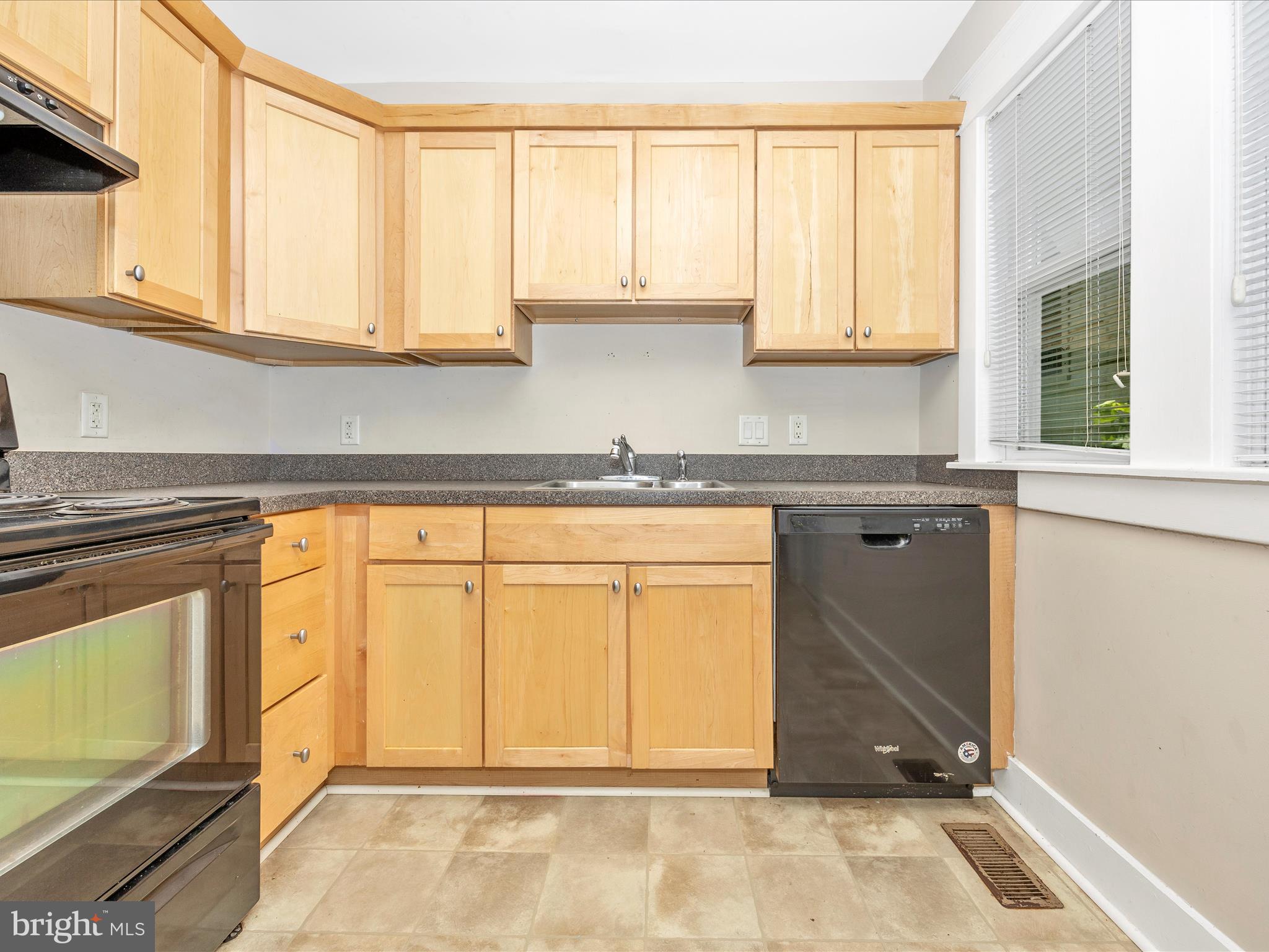 BRUNSWICK - Residential