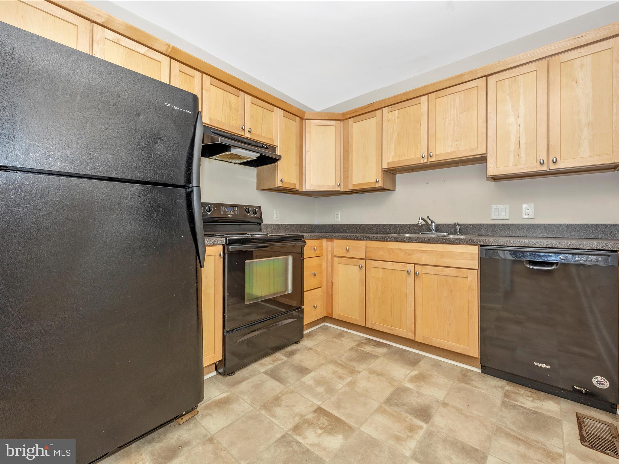 BRUNSWICK - Residential