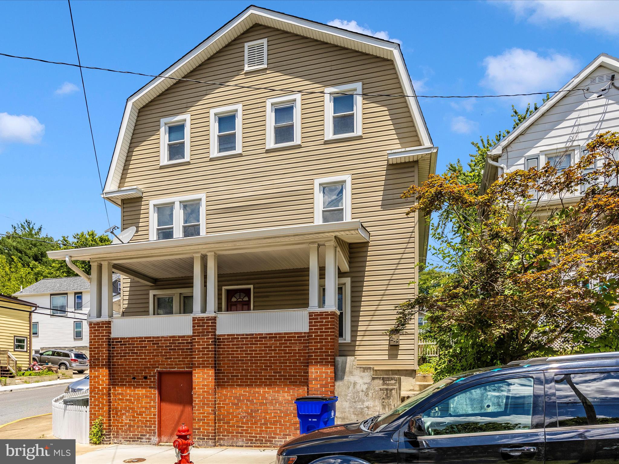 BRUNSWICK - Residential