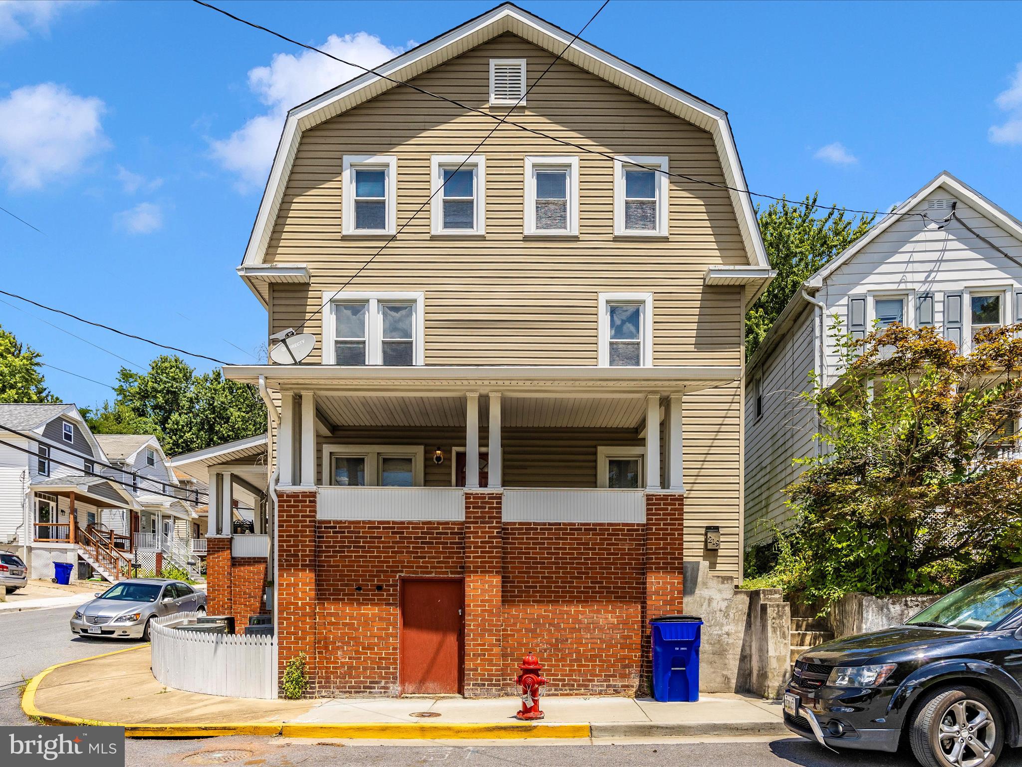 BRUNSWICK - Residential