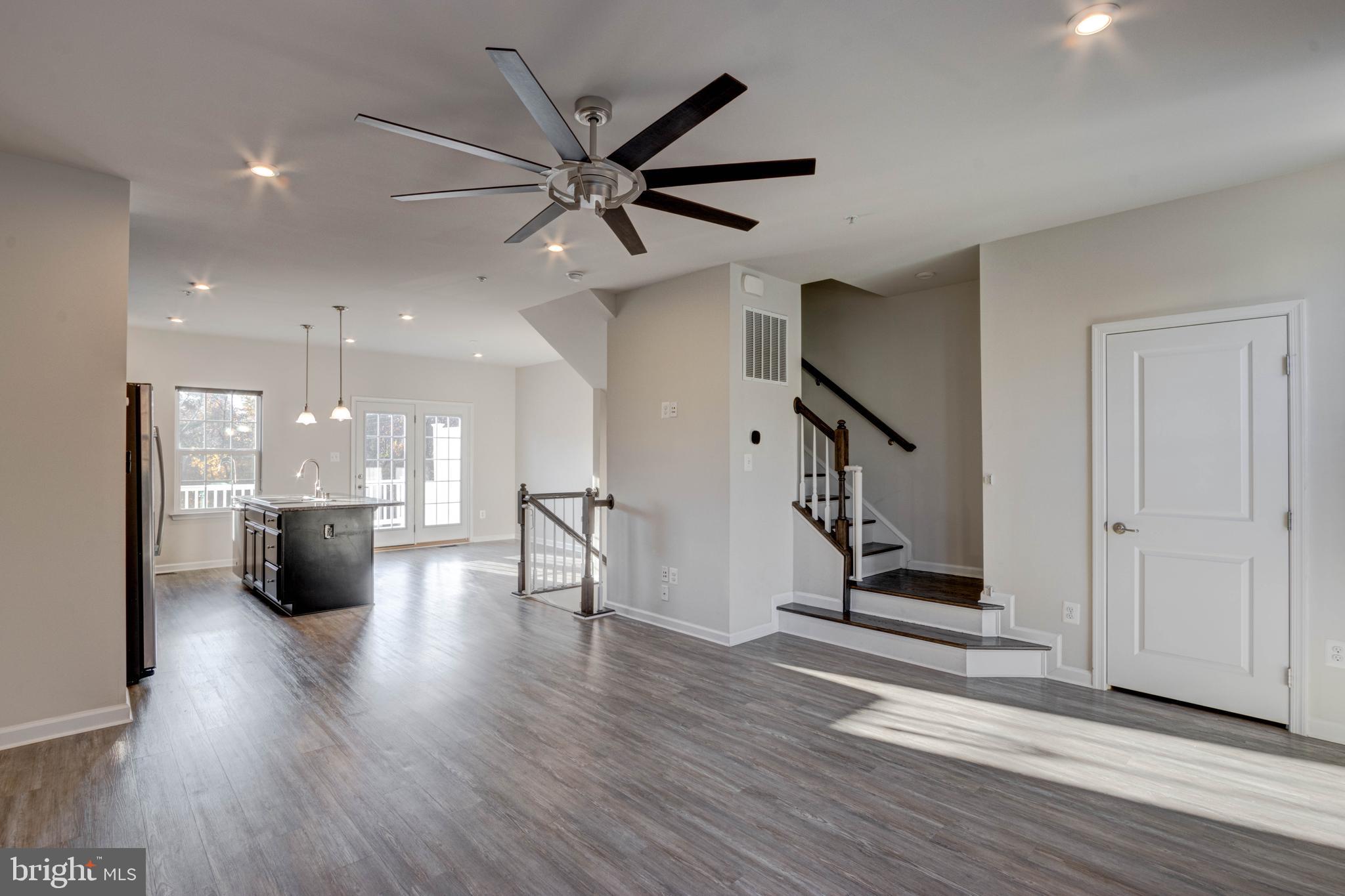 HIGHGATE VILLAGE - Residential Lease