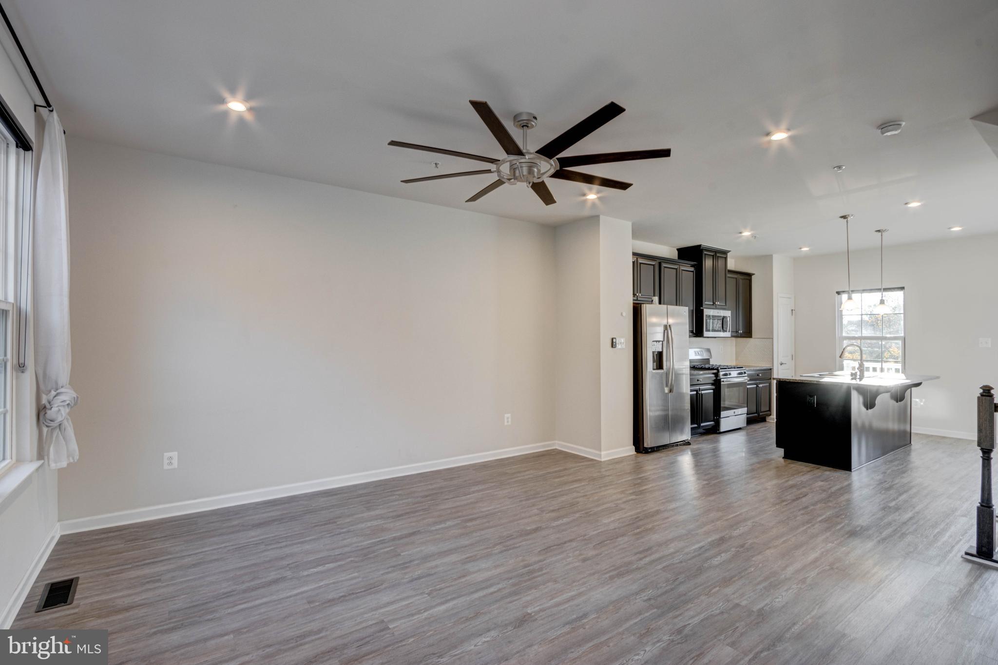 HIGHGATE VILLAGE - Residential Lease