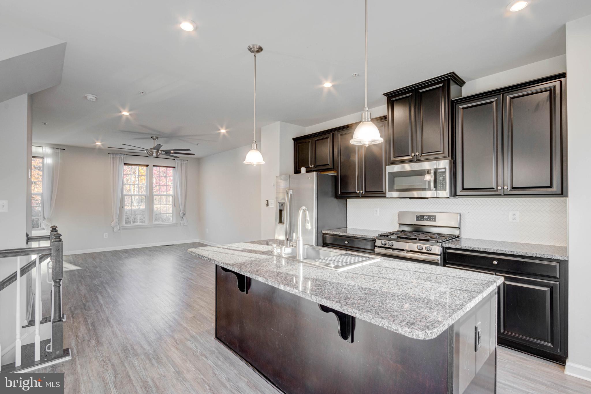 HIGHGATE VILLAGE - Residential Lease