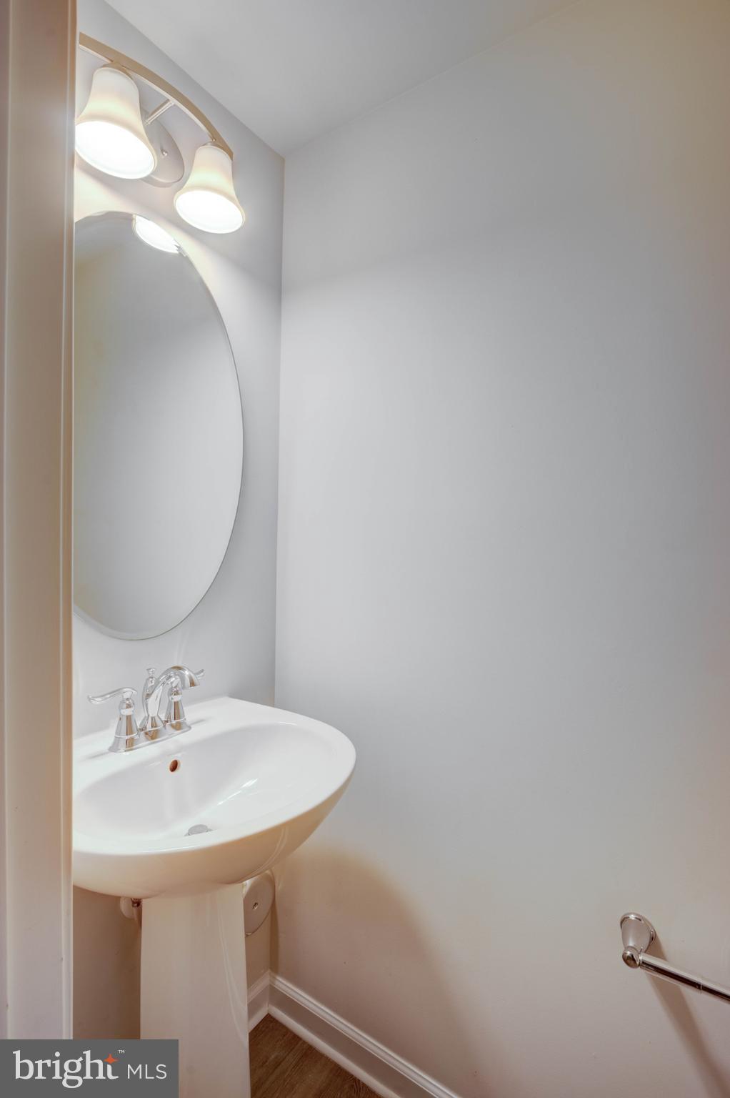 HIGHGATE VILLAGE - Residential Lease