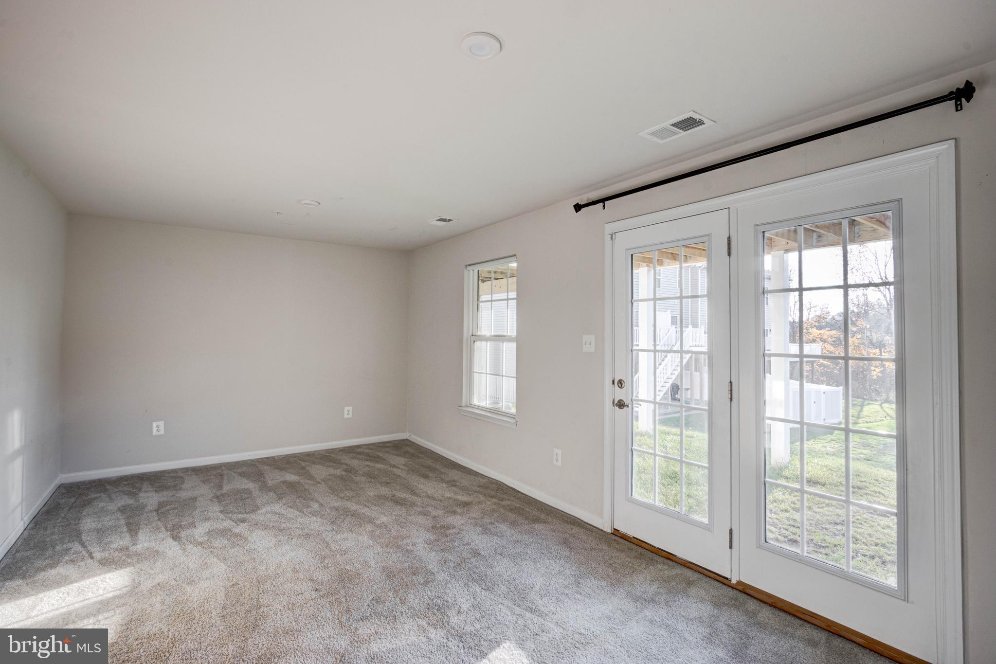 HIGHGATE VILLAGE - Residential Lease