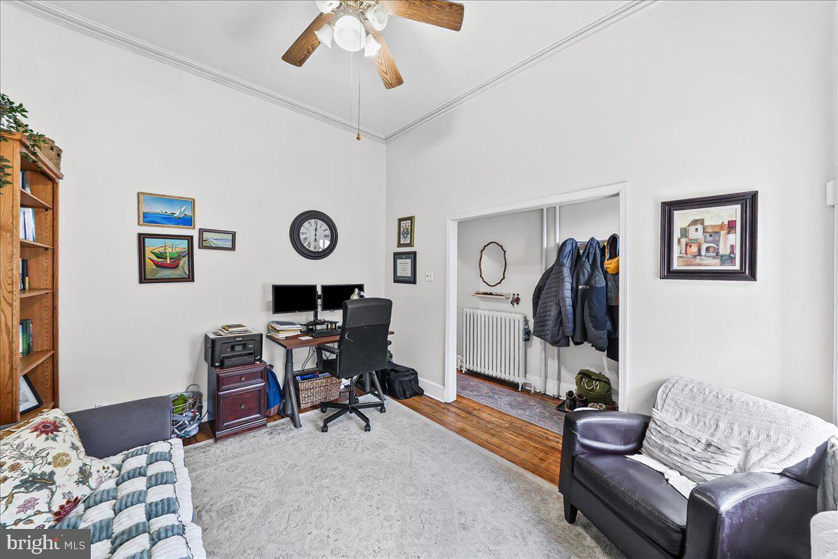 EAST FALLS - Residential