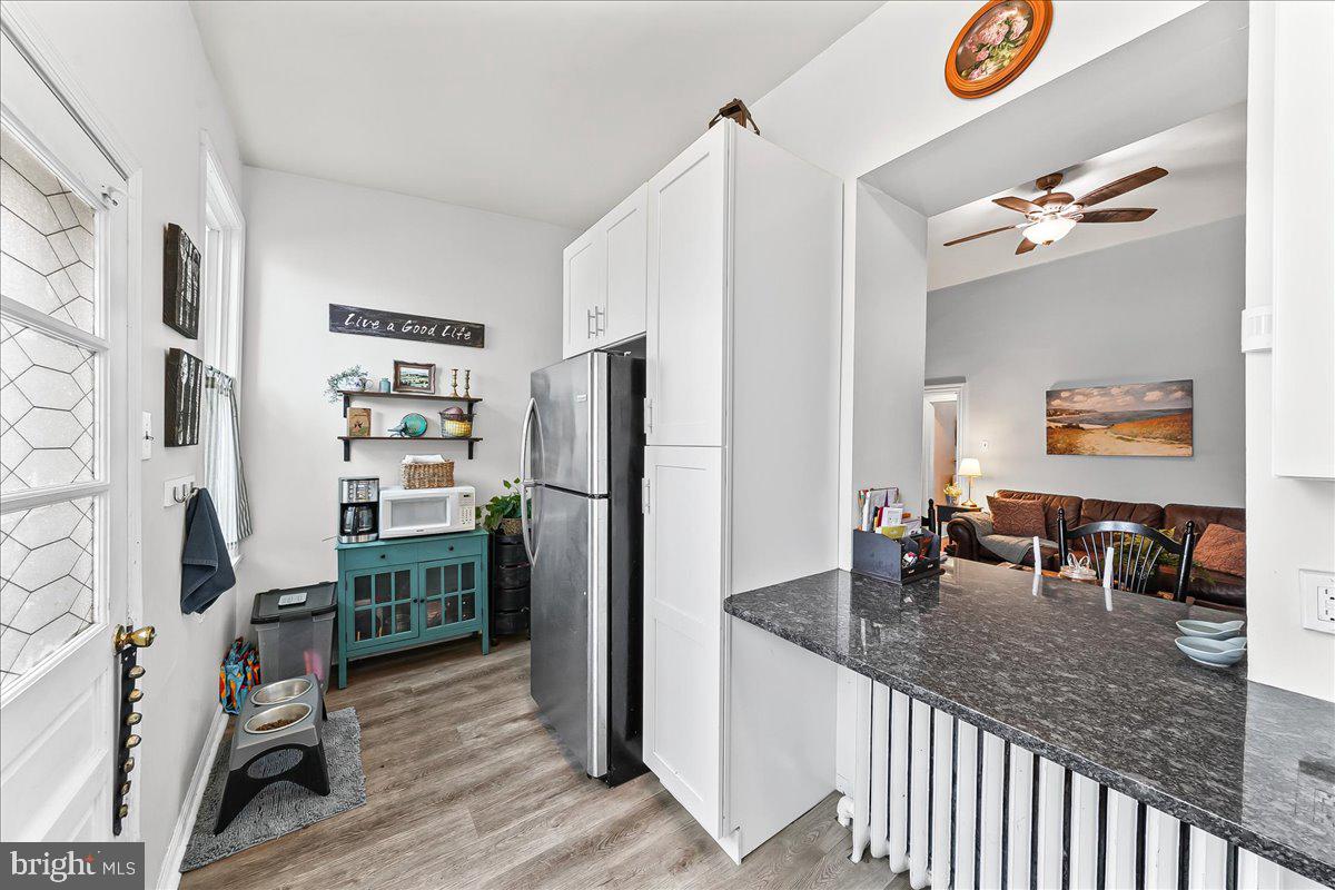 EAST FALLS - Residential