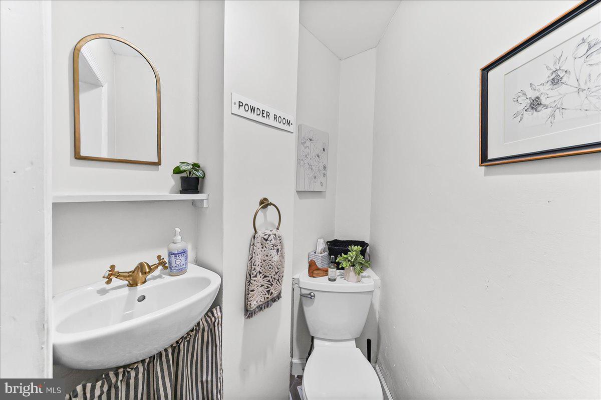 EAST FALLS - Residential