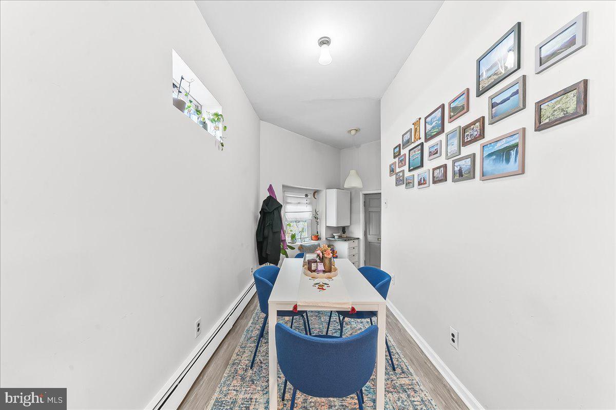 EAST FALLS - Residential