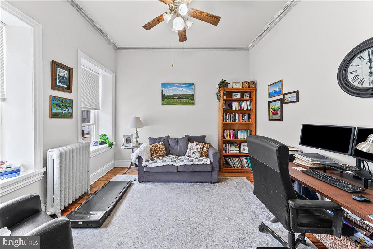 EAST FALLS - Residential