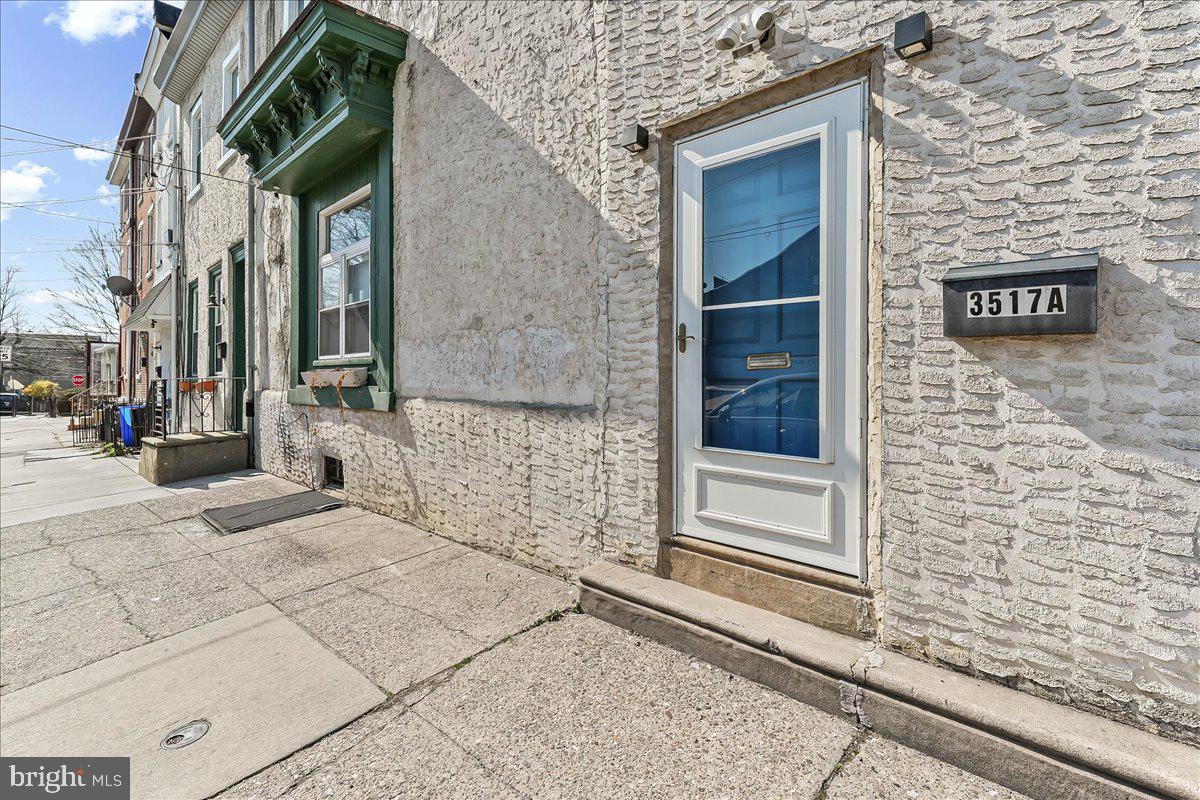 EAST FALLS - Residential