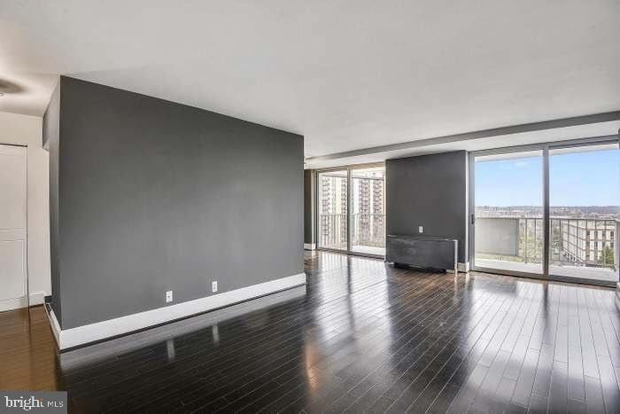 THE FOUNTAINS - Residential Lease