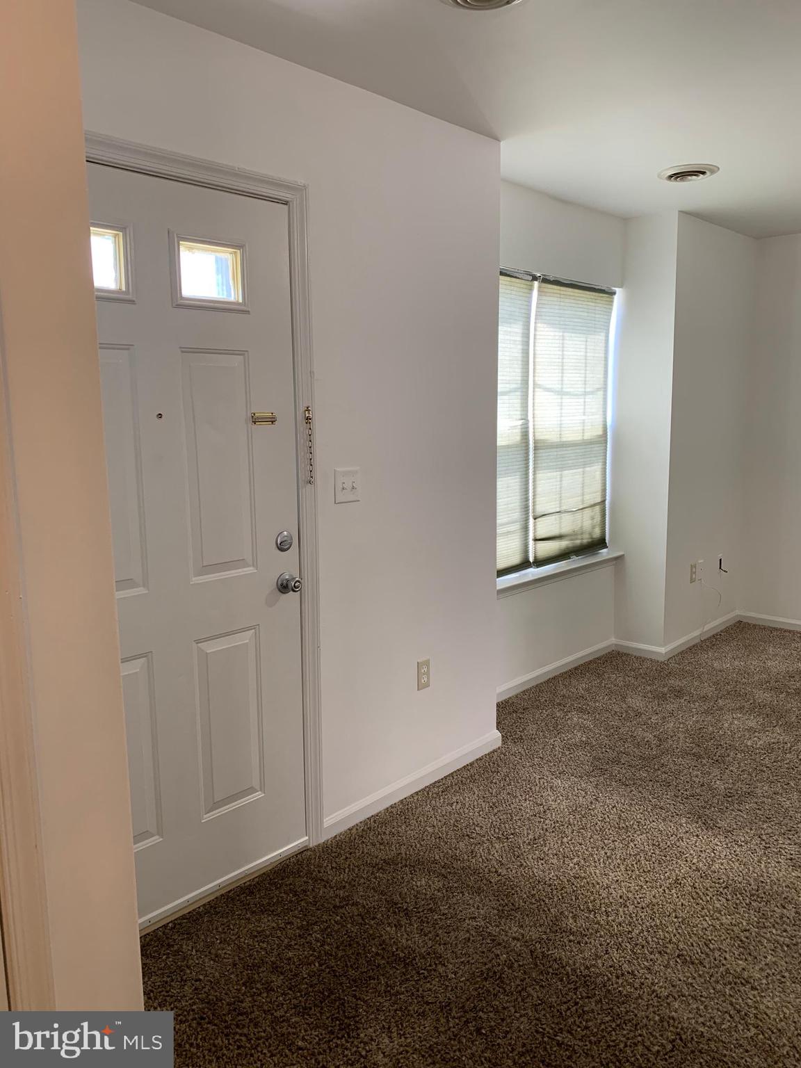 GEORGETOWN SQUARE - Residential Lease