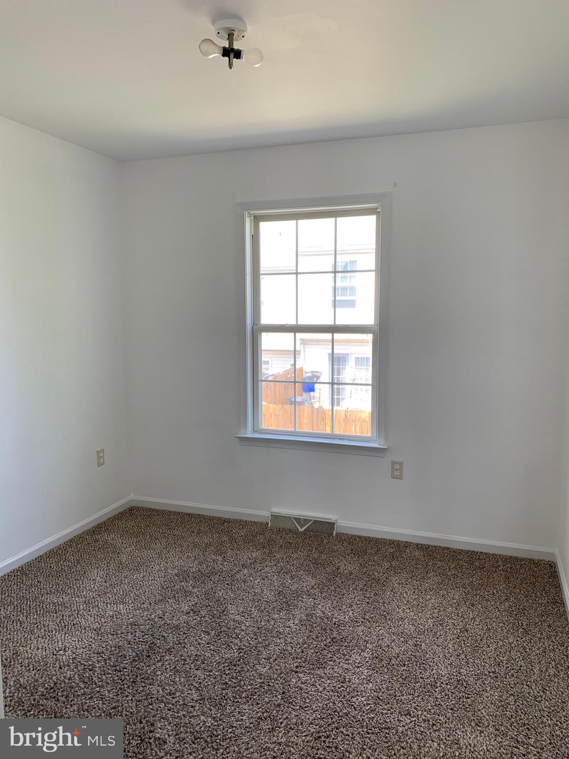 GEORGETOWN SQUARE - Residential Lease