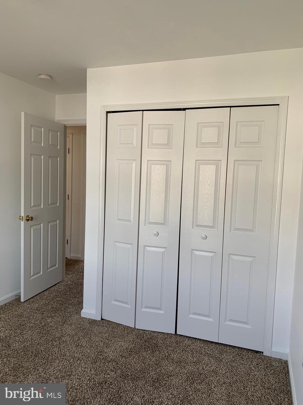 GEORGETOWN SQUARE - Residential Lease