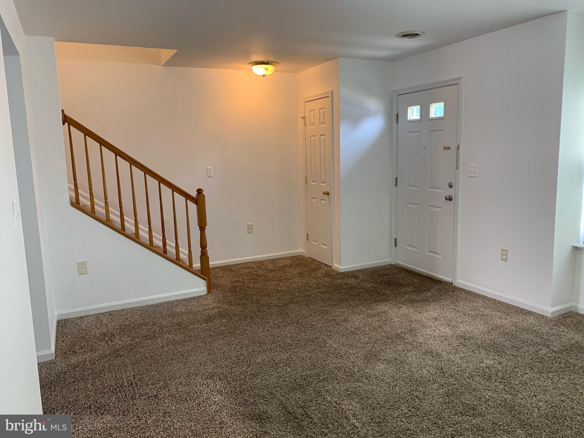 GEORGETOWN SQUARE - Residential Lease