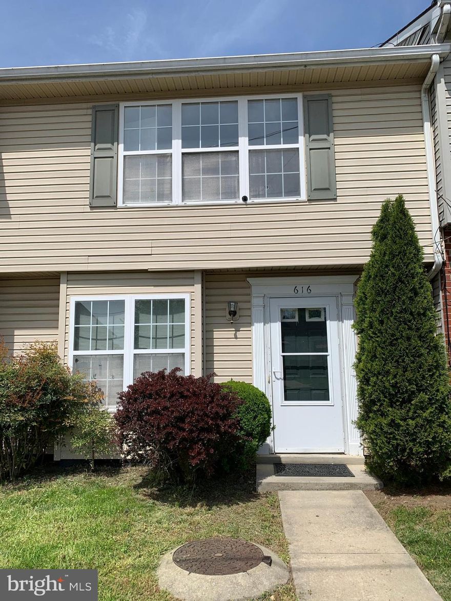 Move-in ready rental ready for immediate occupancy!  Offering three bedrooms and two and half bathrooms with in-town convenience.  Fully equipped eat-in kitchen.  Laundry and half bath on main level.  Spacious living room.  Rear yard offers privacy fence and concrete patio.  Tenant pays for all utilities and responsible for lawn maintenance.