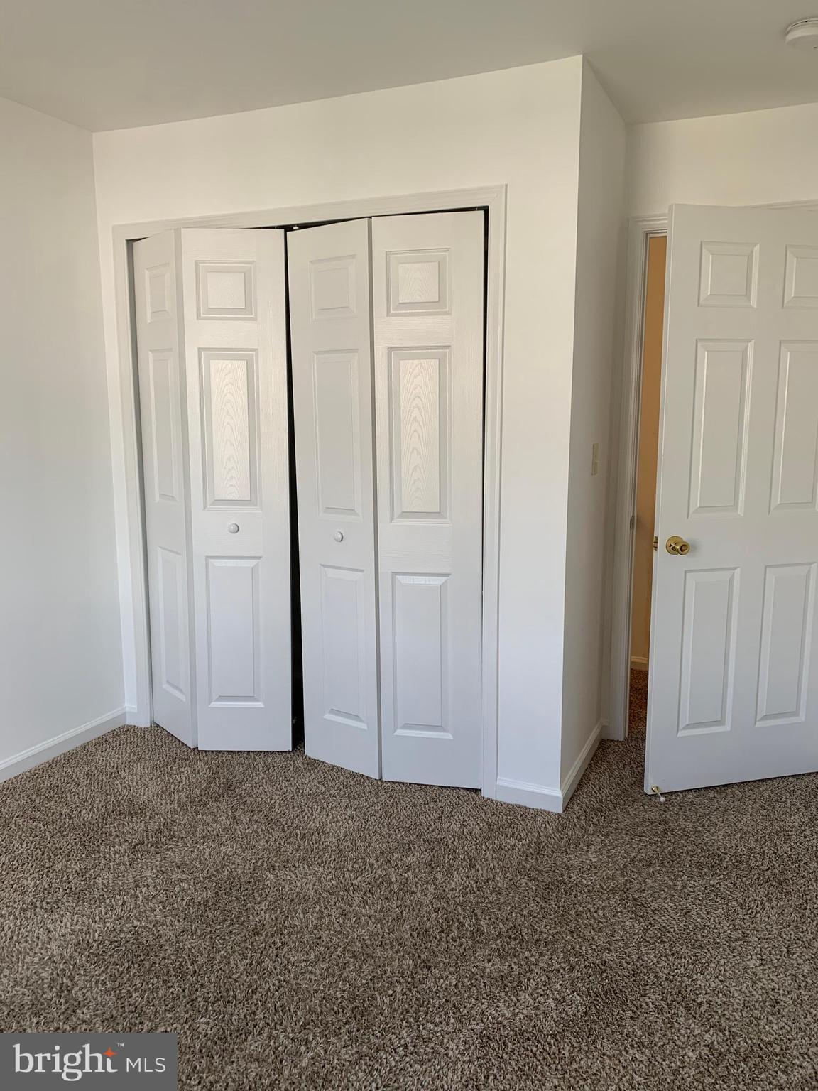 GEORGETOWN SQUARE - Residential Lease