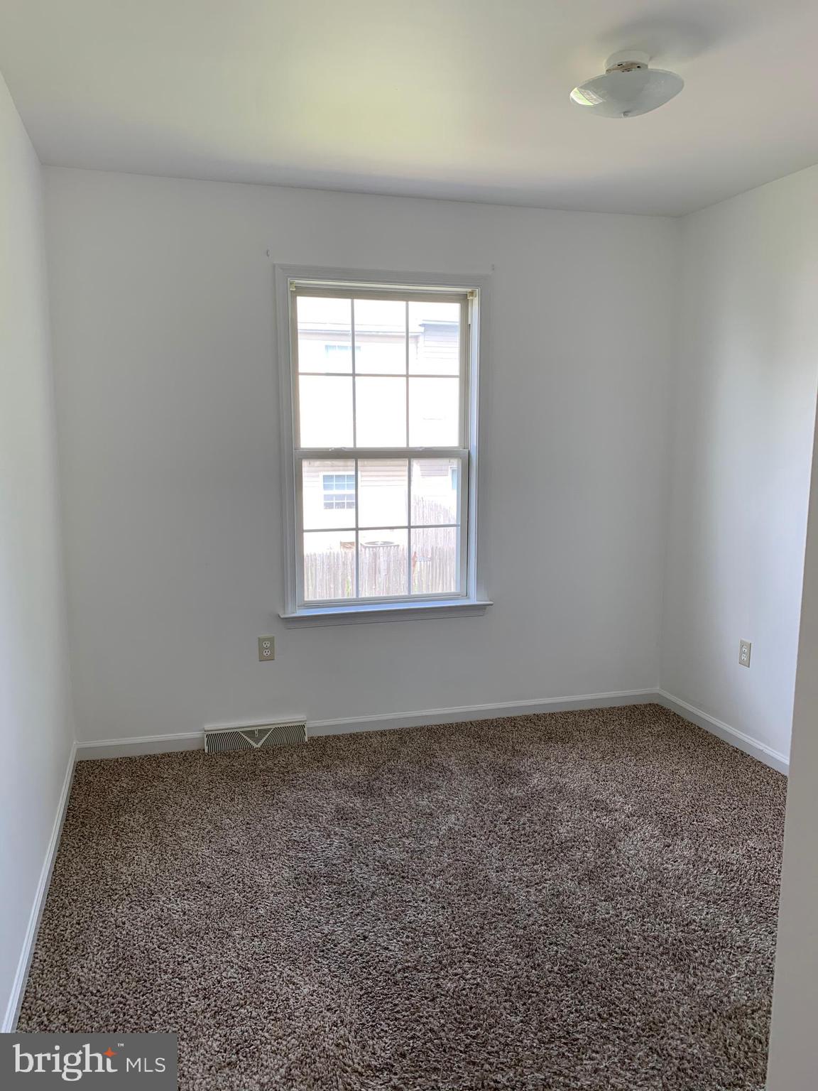 GEORGETOWN SQUARE - Residential Lease