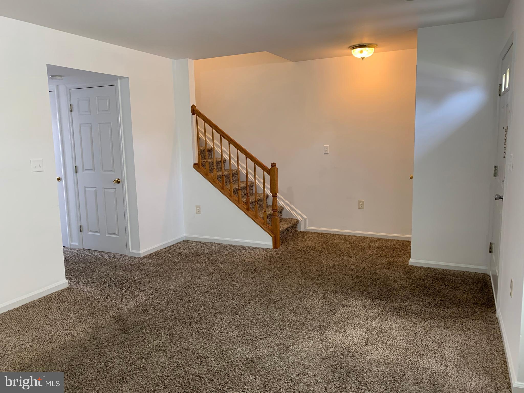 GEORGETOWN SQUARE - Residential Lease