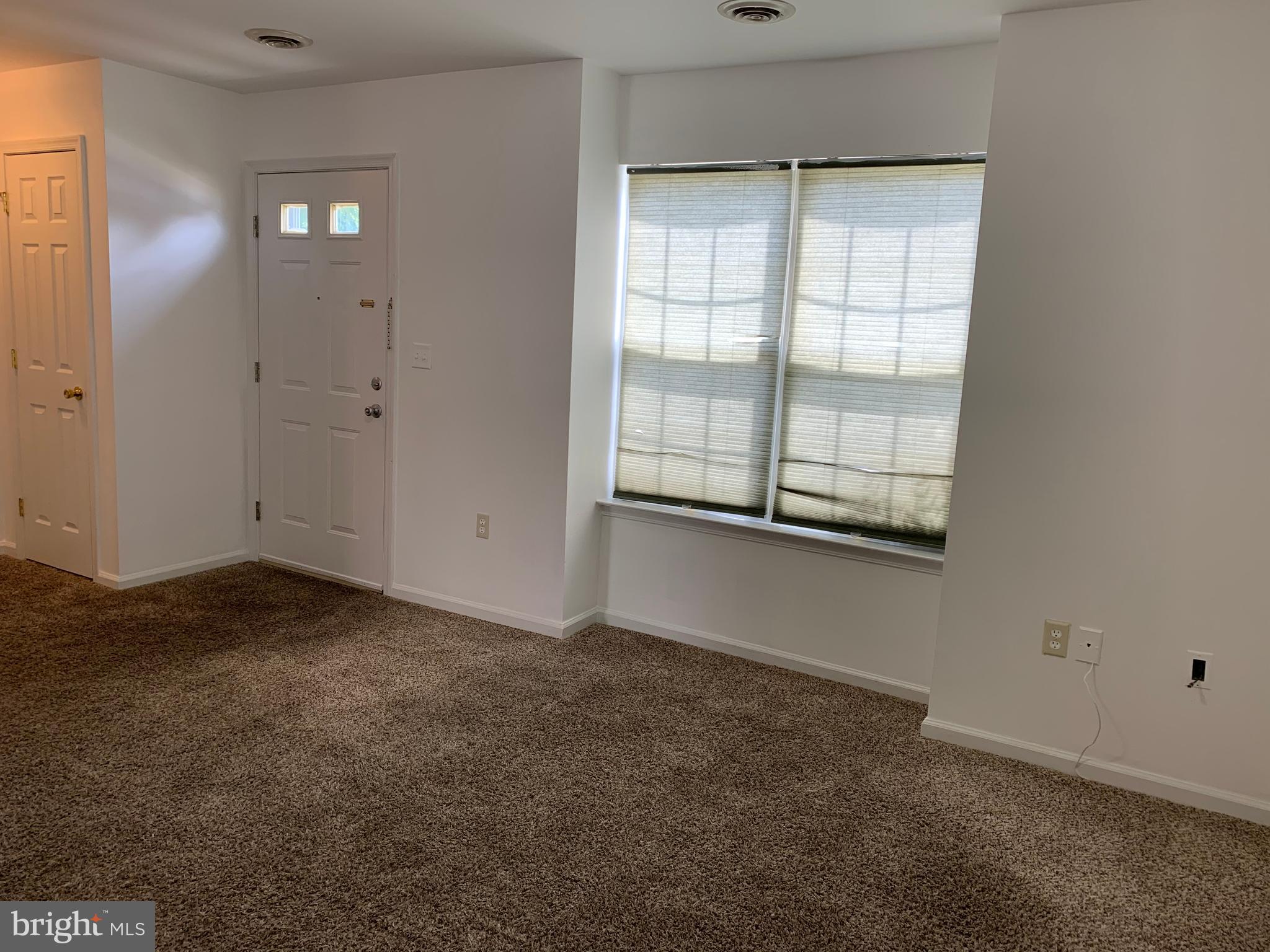 GEORGETOWN SQUARE - Residential Lease