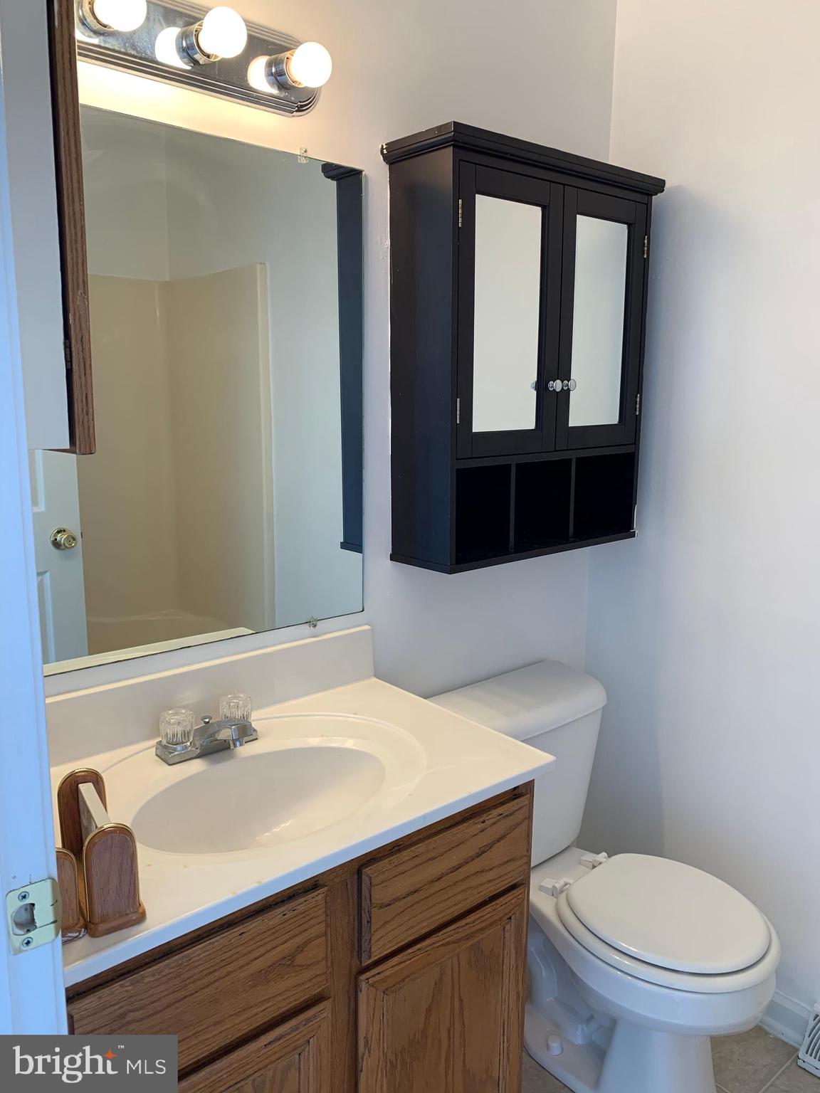 GEORGETOWN SQUARE - Residential Lease