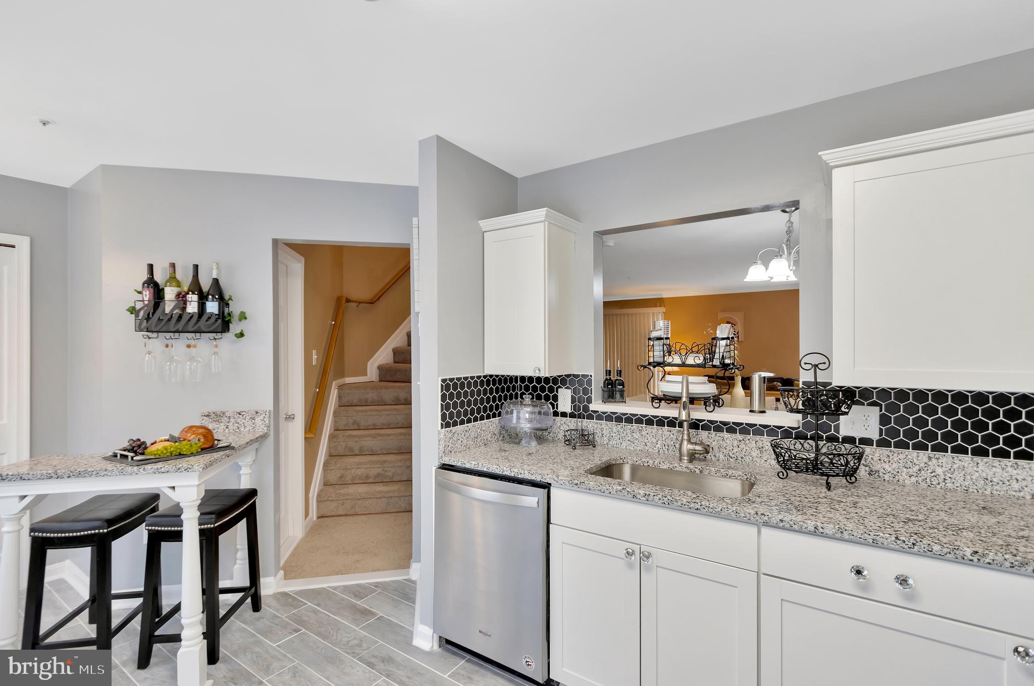 SEVEN OAKS - Residential