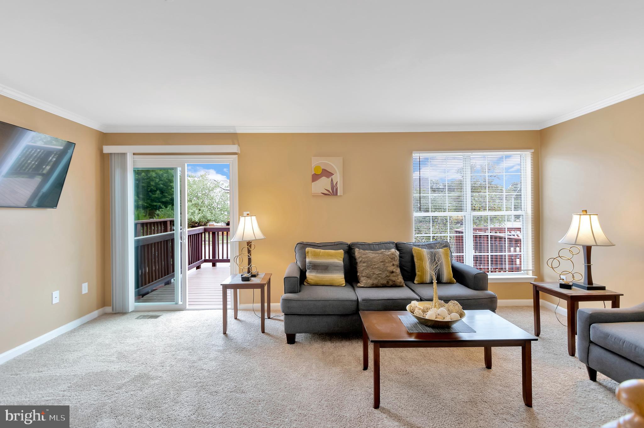 SEVEN OAKS - Residential