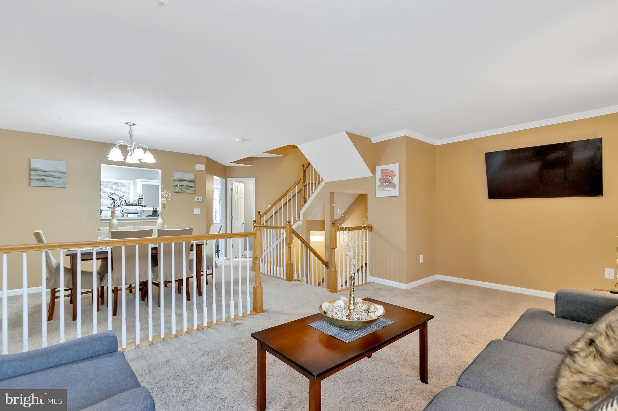 SEVEN OAKS - Residential