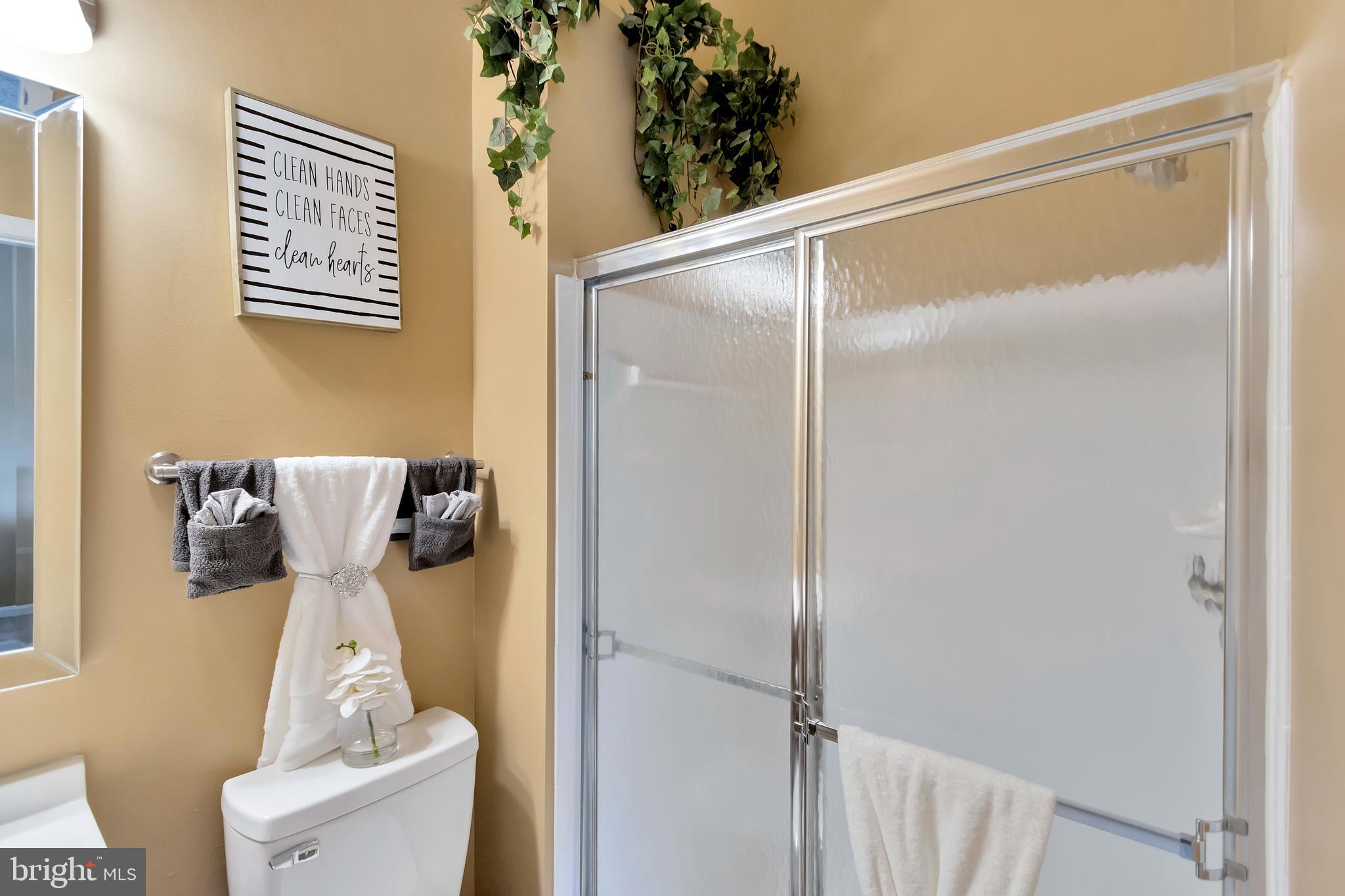 SEVEN OAKS - Residential