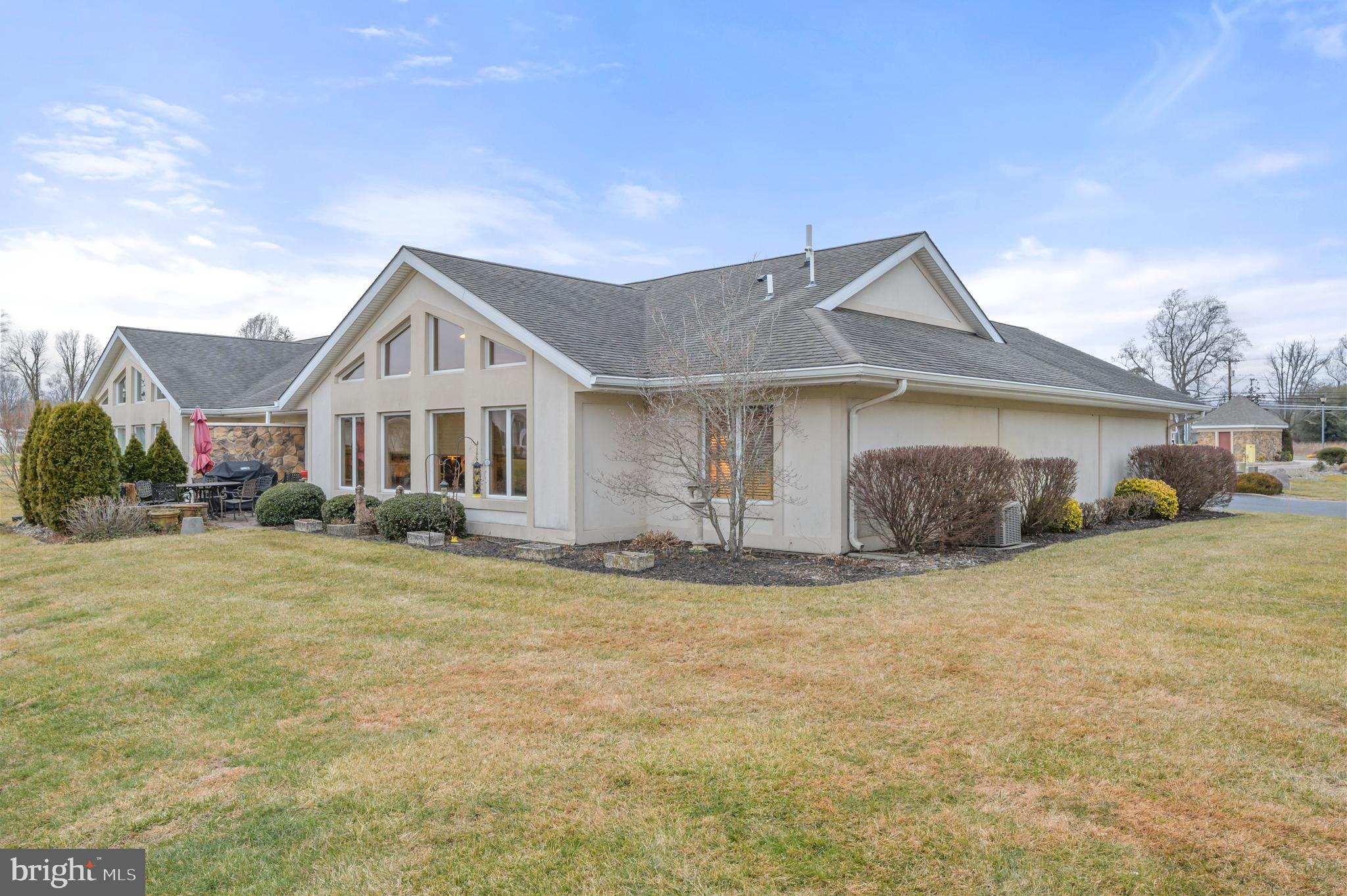 2419 E LANDIS AVENUE 2A