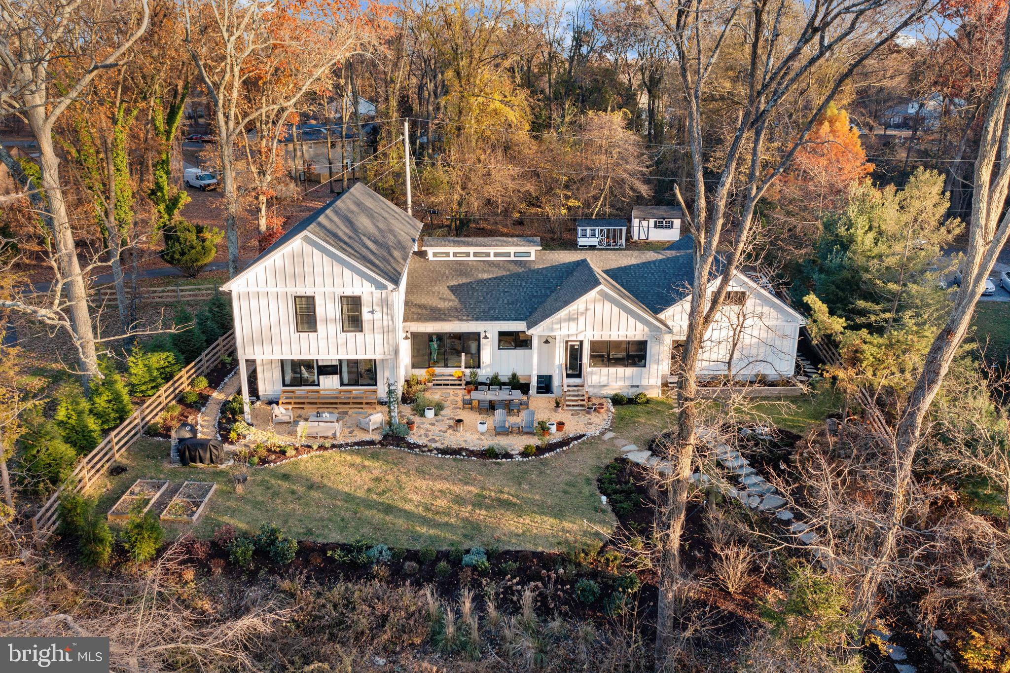 LAUREL ACRES - Residential