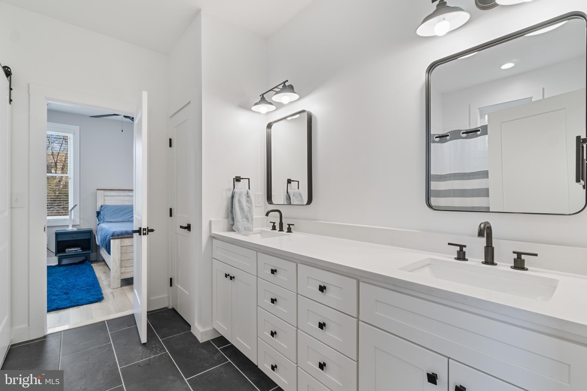 LAUREL ACRES - Residential