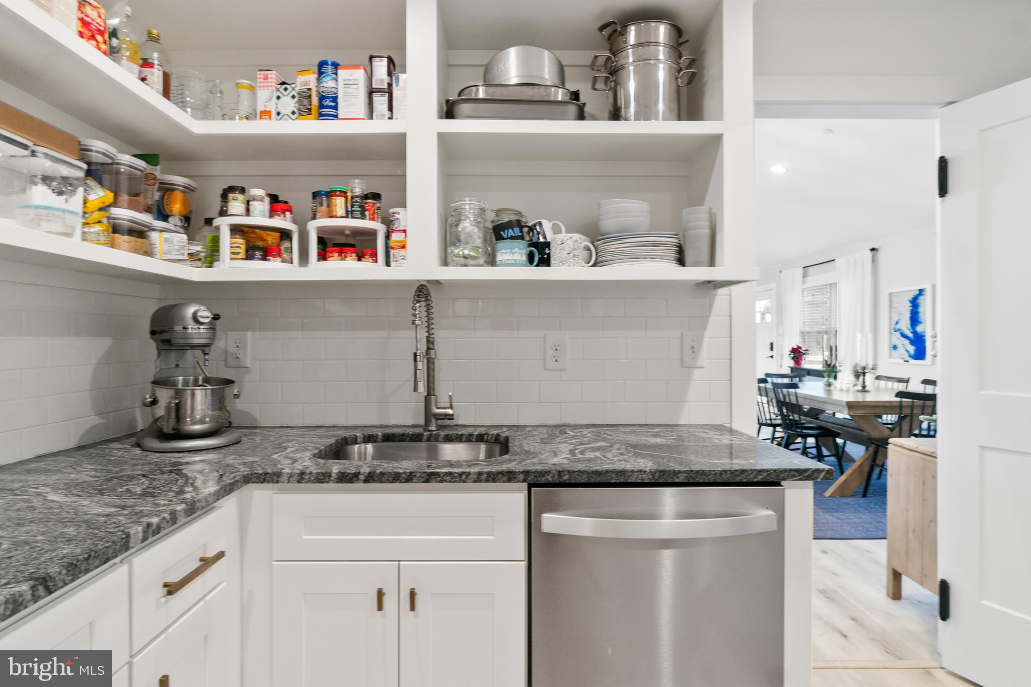 LAUREL ACRES - Residential