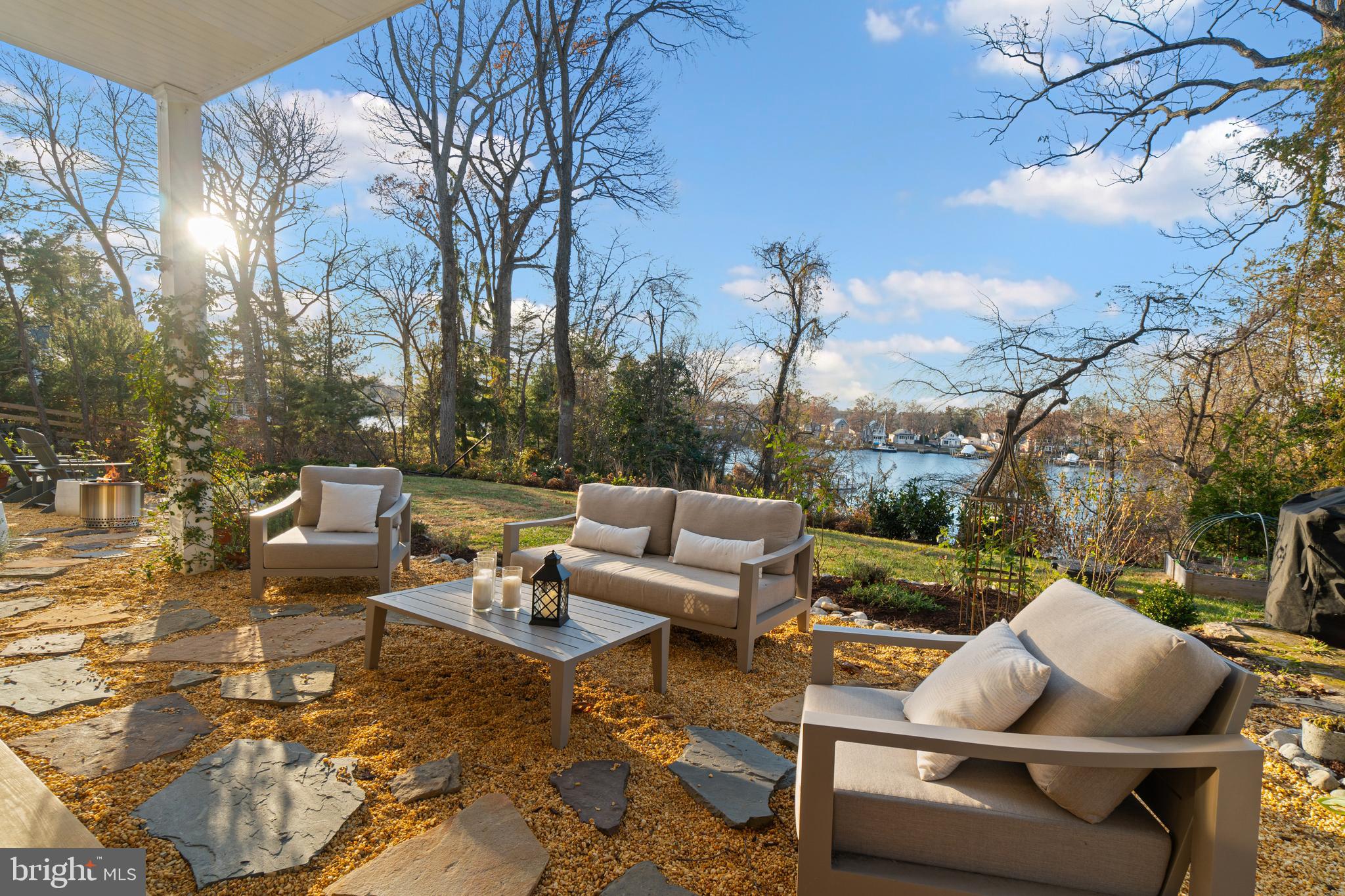 LAUREL ACRES - Residential