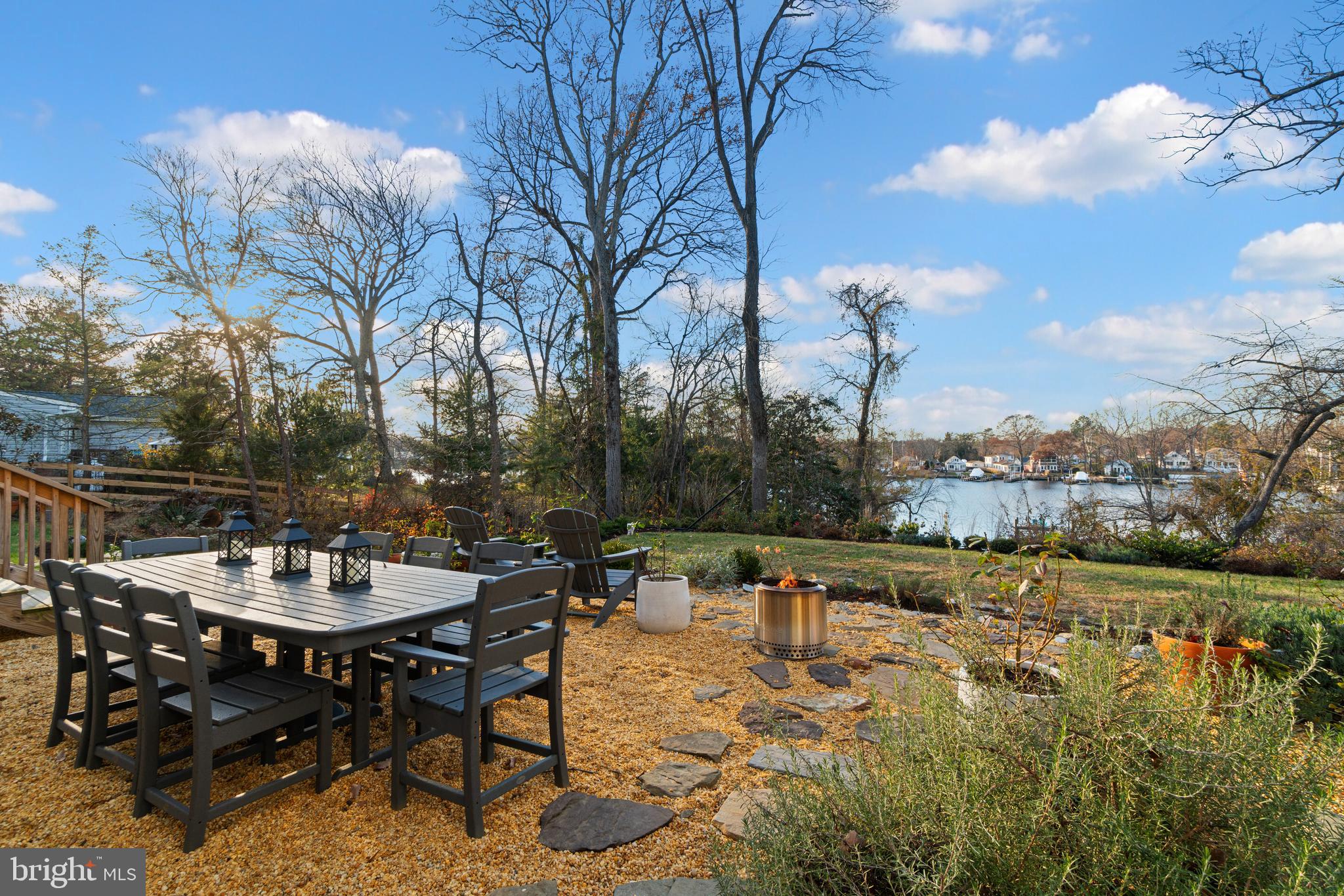 LAUREL ACRES - Residential