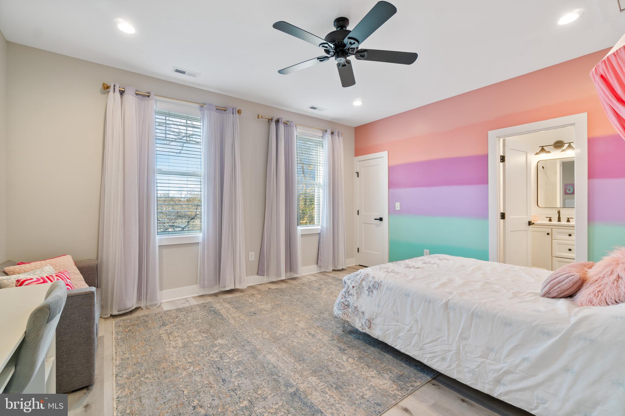 LAUREL ACRES - Residential