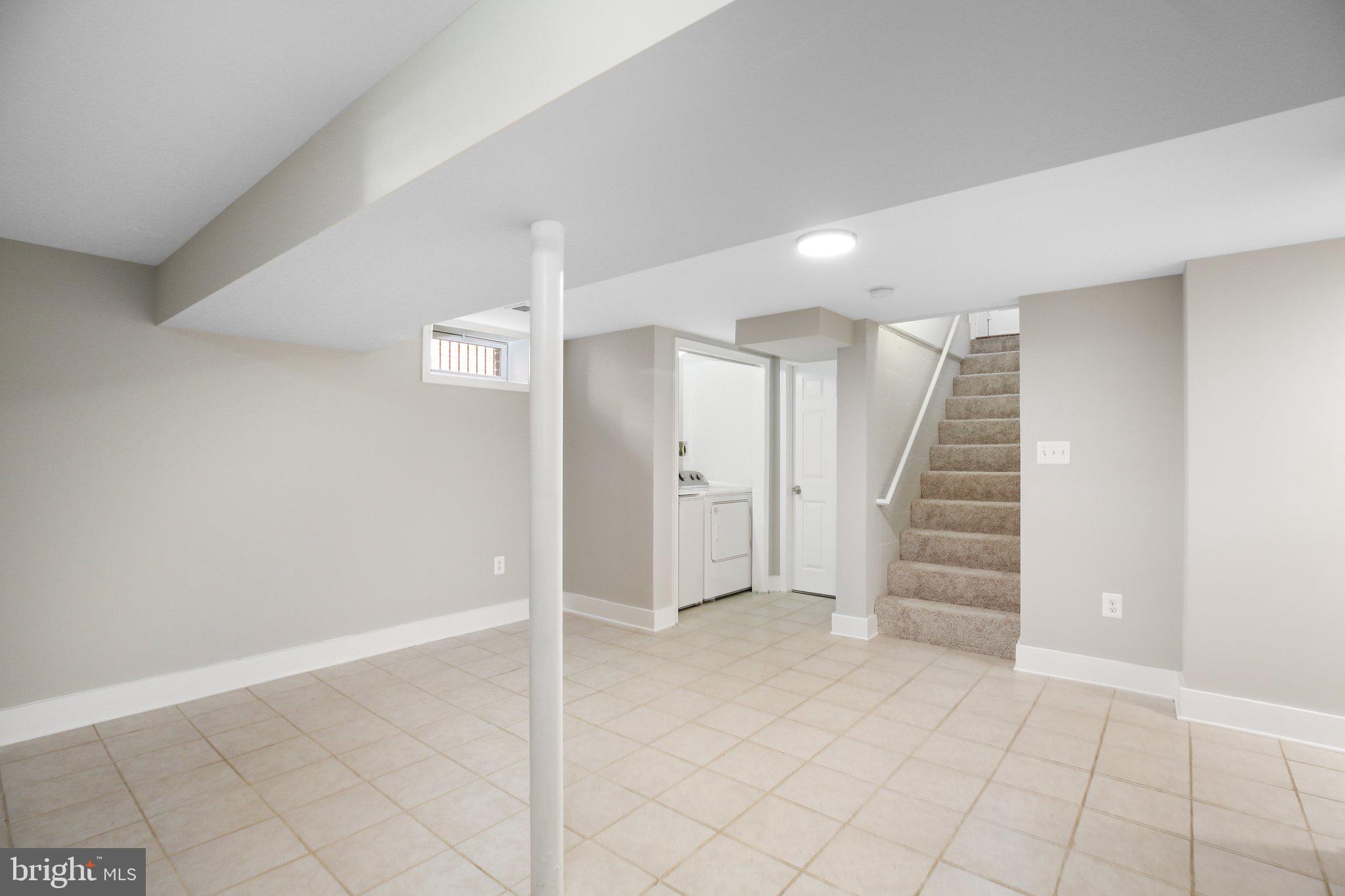 COLLEGE HEIGHTS - Residential