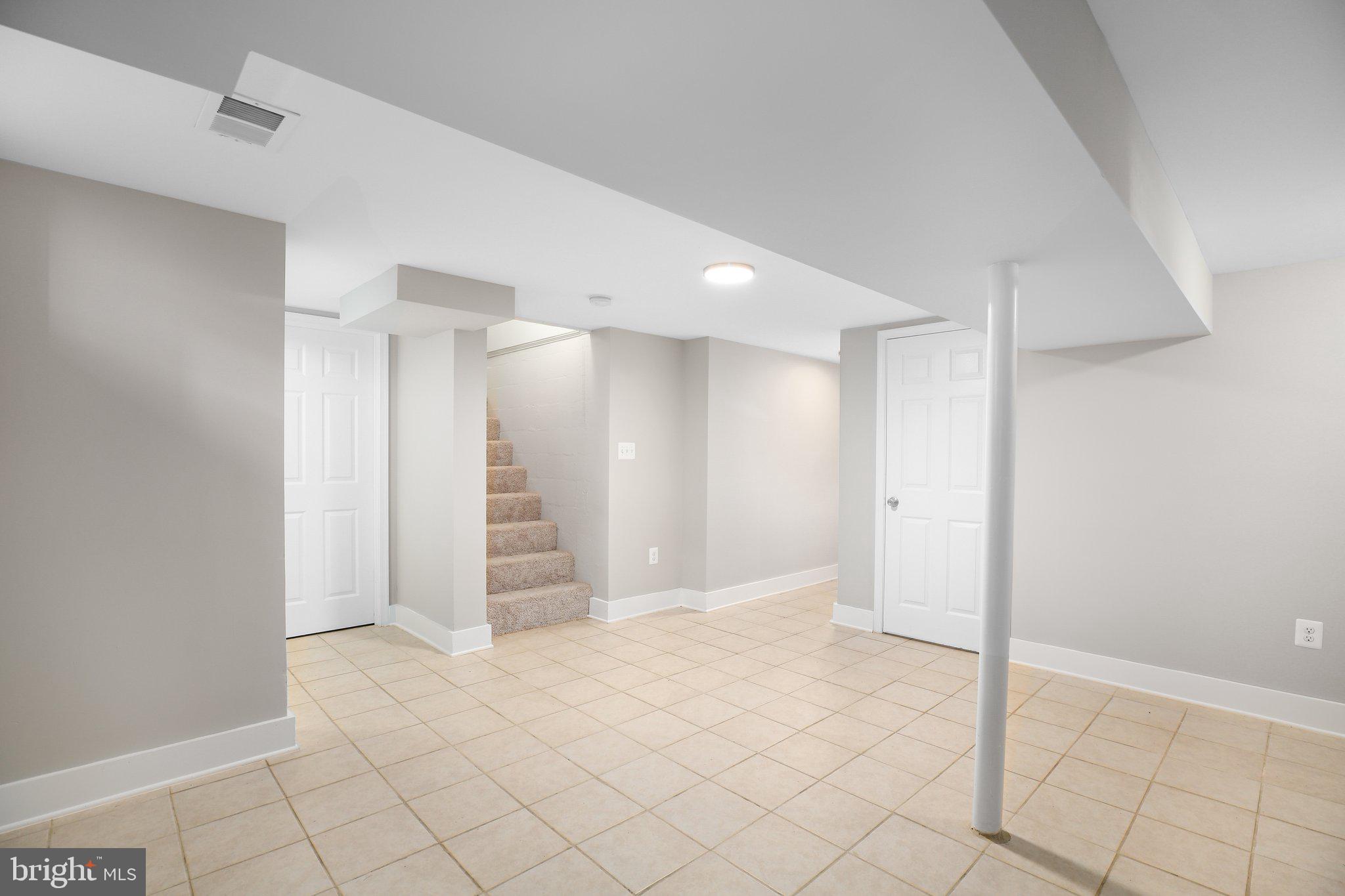 COLLEGE HEIGHTS - Residential