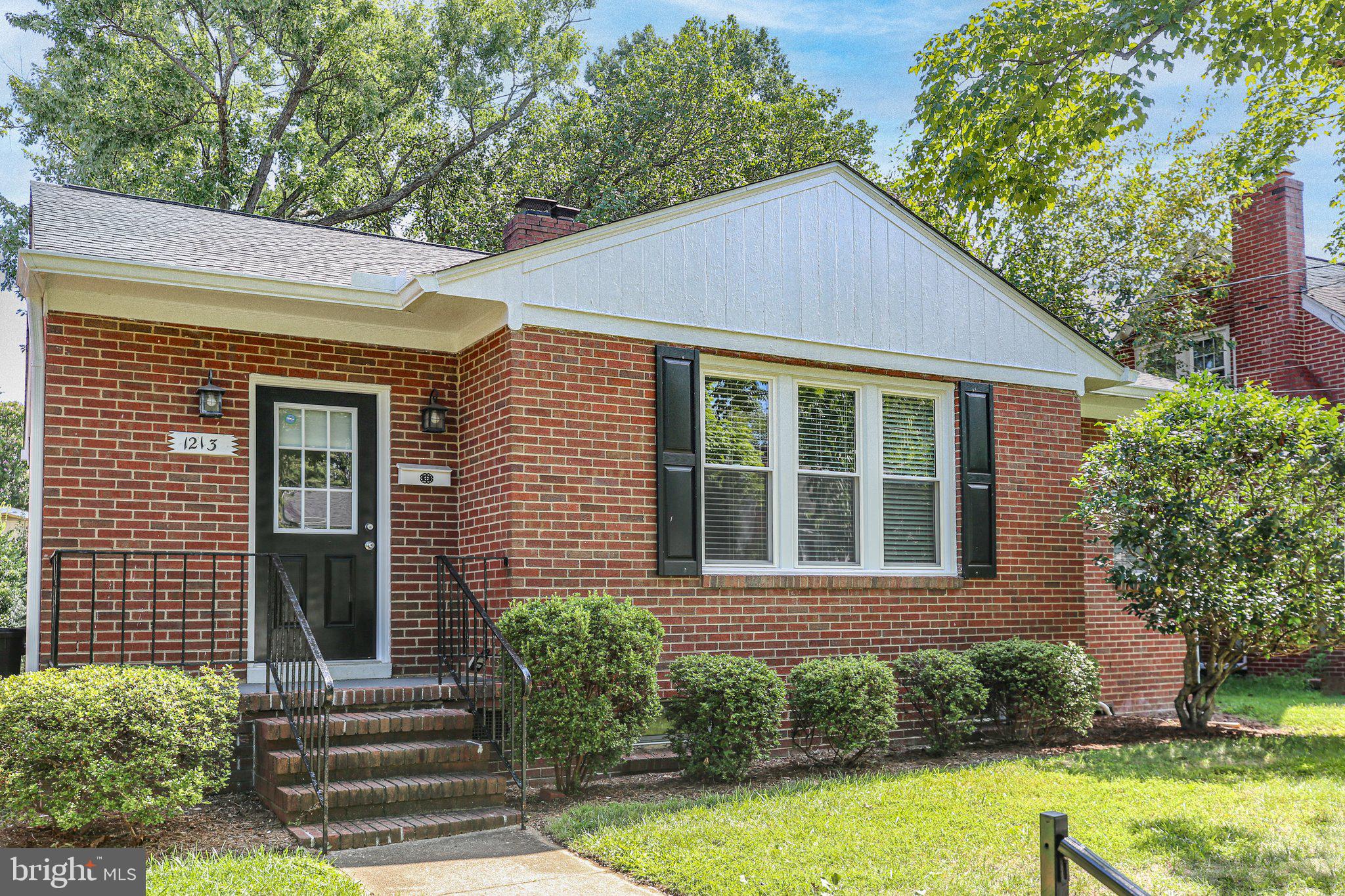 COLLEGE HEIGHTS - Residential