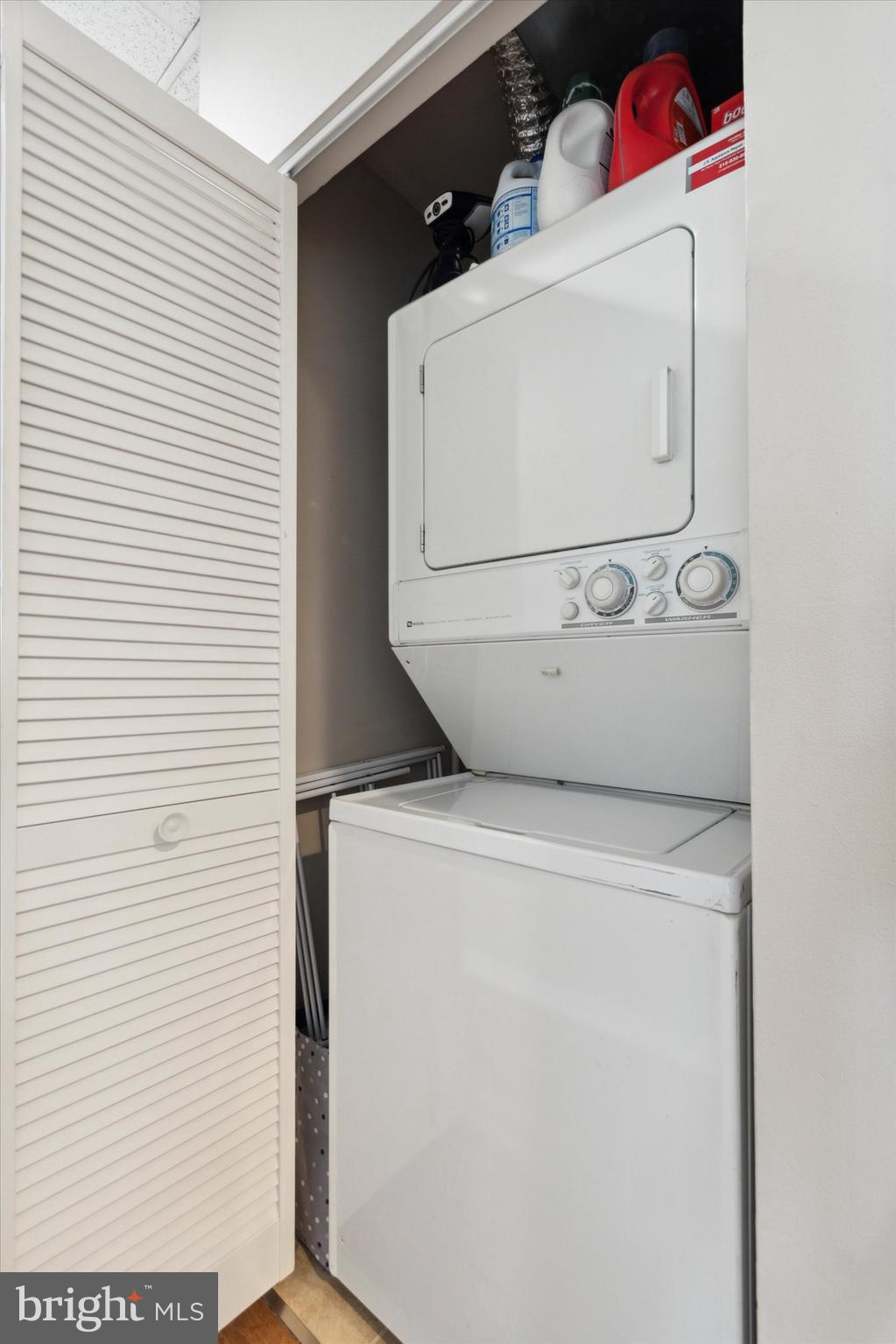 WISSAHICKON HILLS - Residential Lease